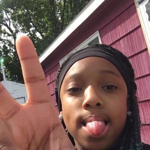 Meet your Posher, Laila